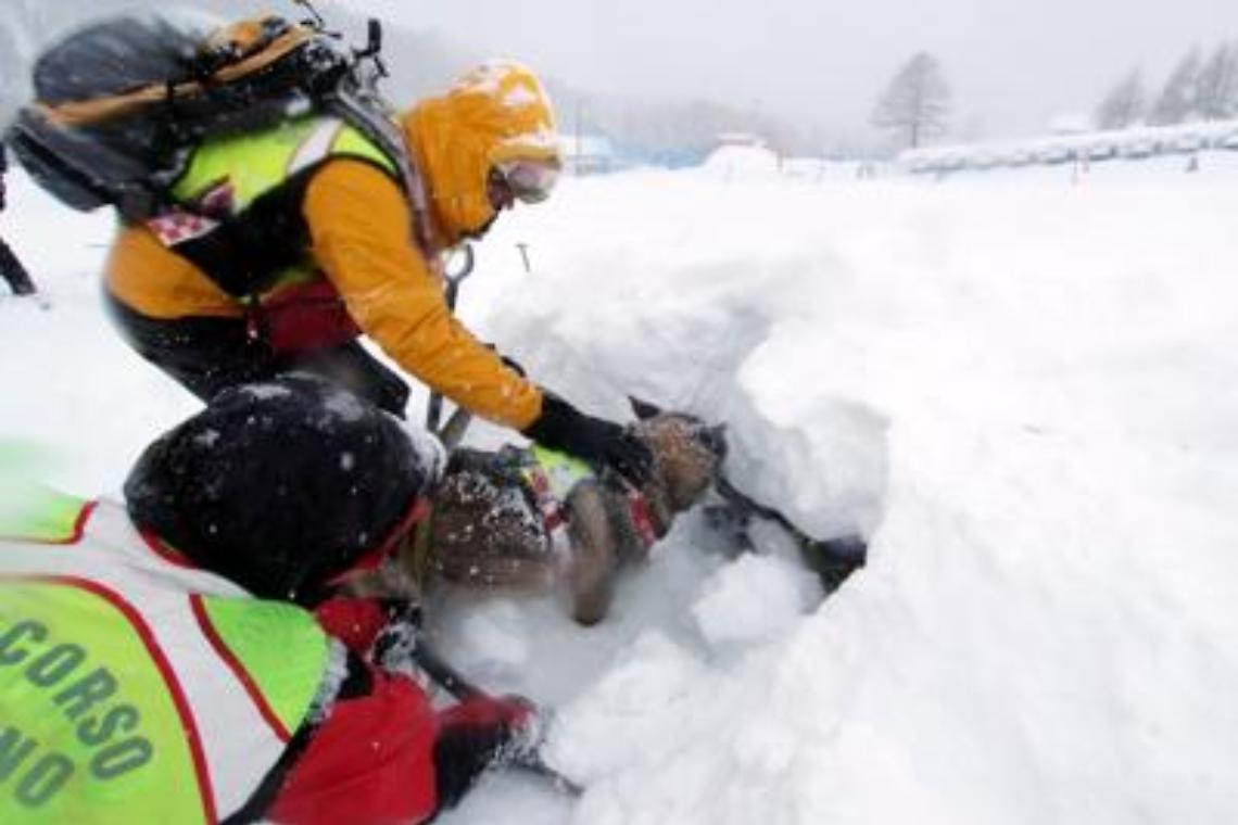 Valanga a Sestriere, salvi due scialpinisti