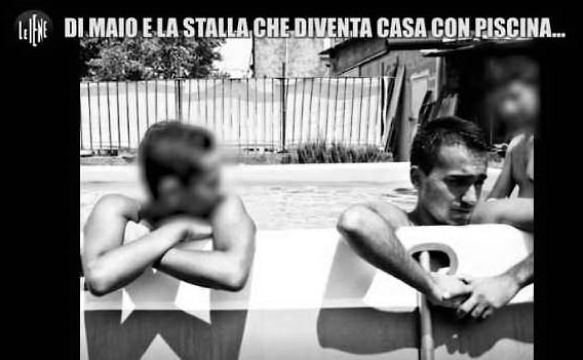 La stalla di Di Maio, nuove accuse al vicepremier. E spunta la foto in piscina