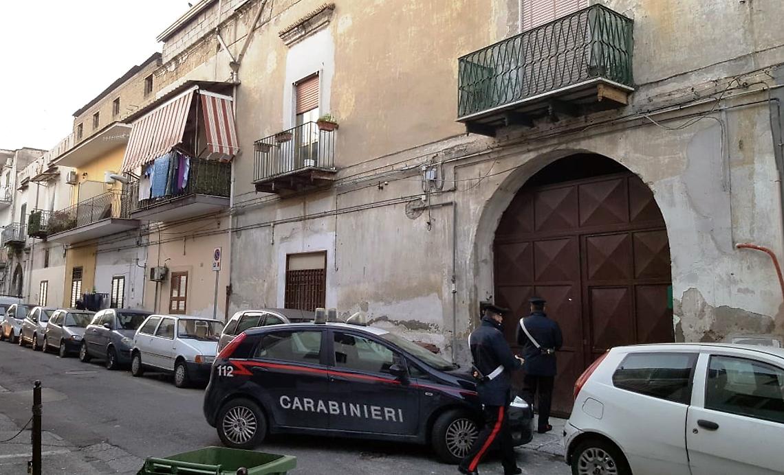 Spacciavano aiutandosi tra vicini, arrestati 