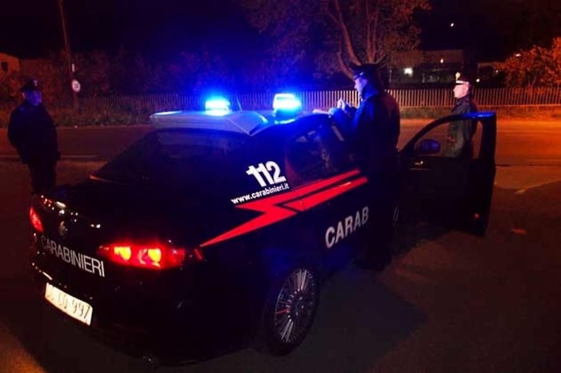 Bomba carta esplode all'interno di un palazzo