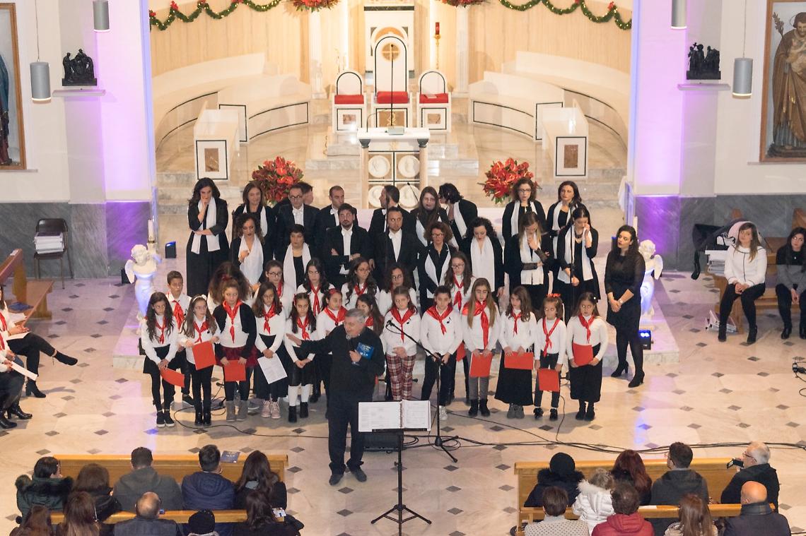 Natale a Castellammare di Stabia: il Coro polifonico San Marco applaudito da 500 persone 