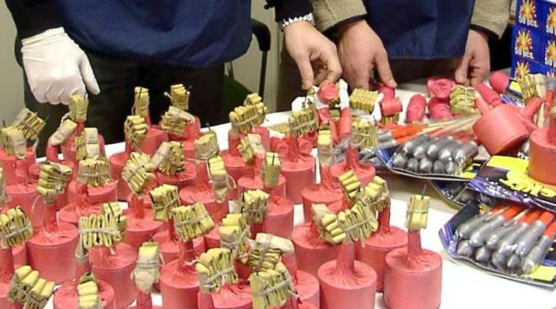 Shop online per i botti killer: arresti e sequestri