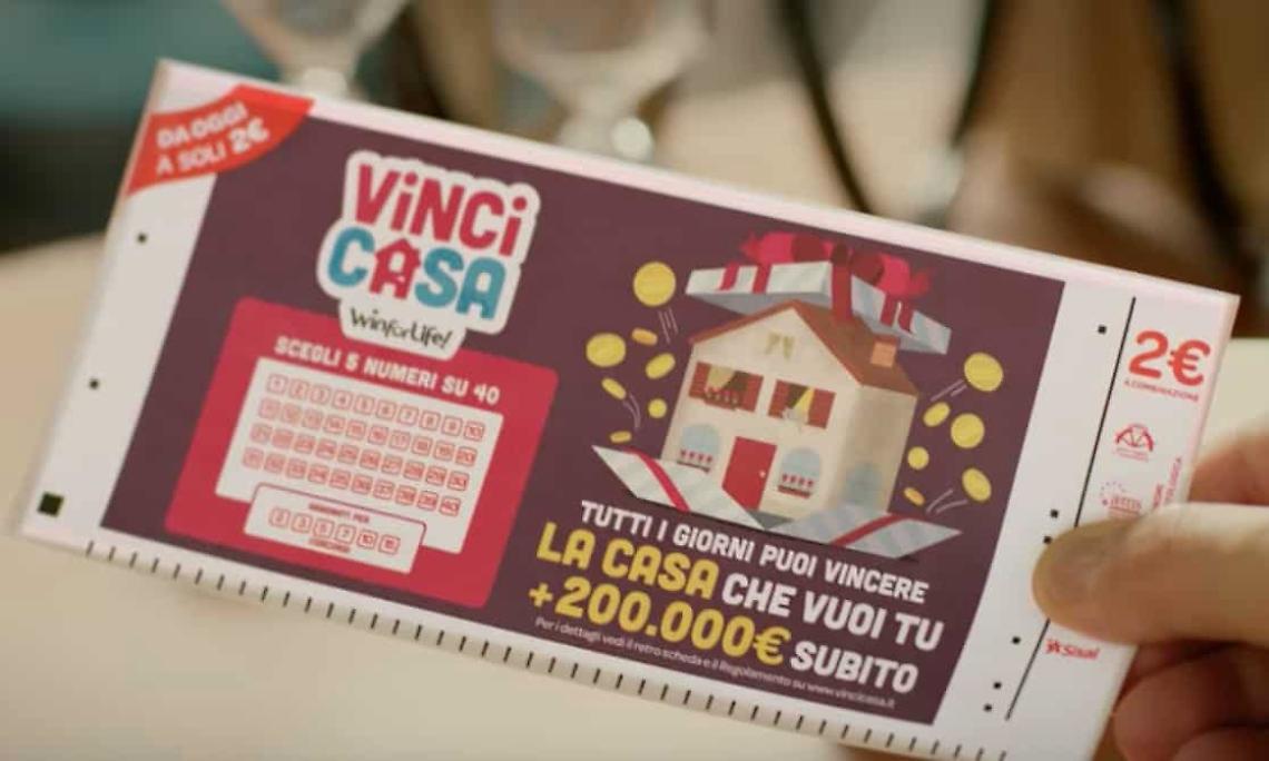 VinciCasa bacia Napoli, quintina vincente a Montesanto