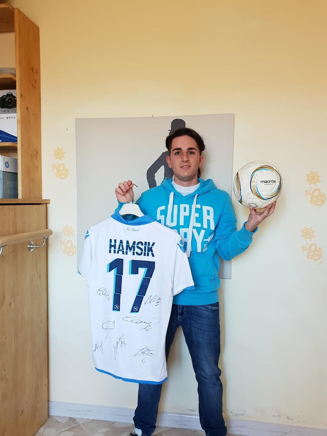 «Sogno di abbracciare Hamsik al San Paolo»