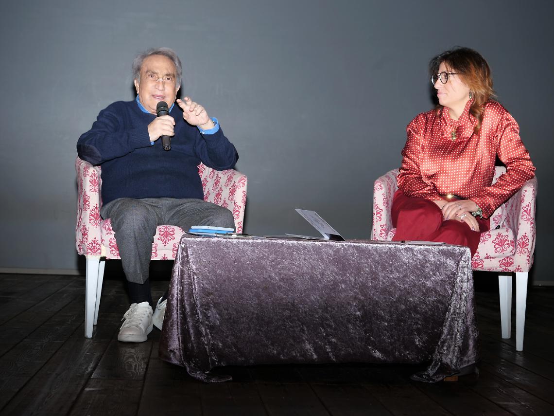 Al Teatro Bolivar il format a cura di Emilio Fede 