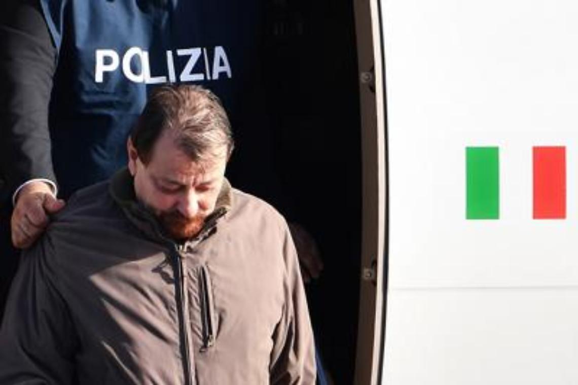 Battisti: «Umiliato al mio arrivo in Italia»