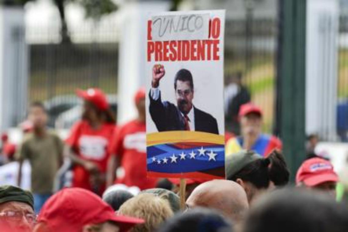 Lega e 5S divisi su Maduro