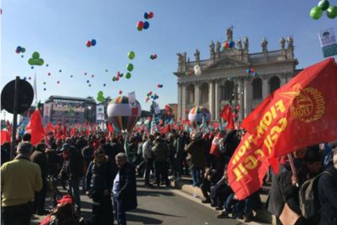 «Futuro al lavoro», sindacati in piazza