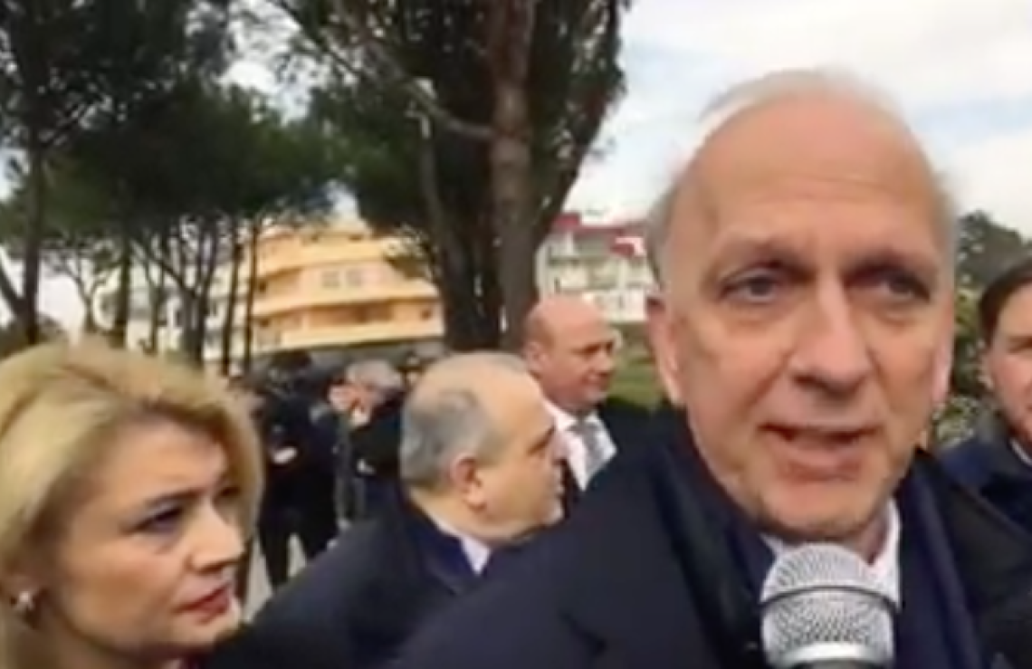 «Disprezza il Sud», bufera su Bussetti