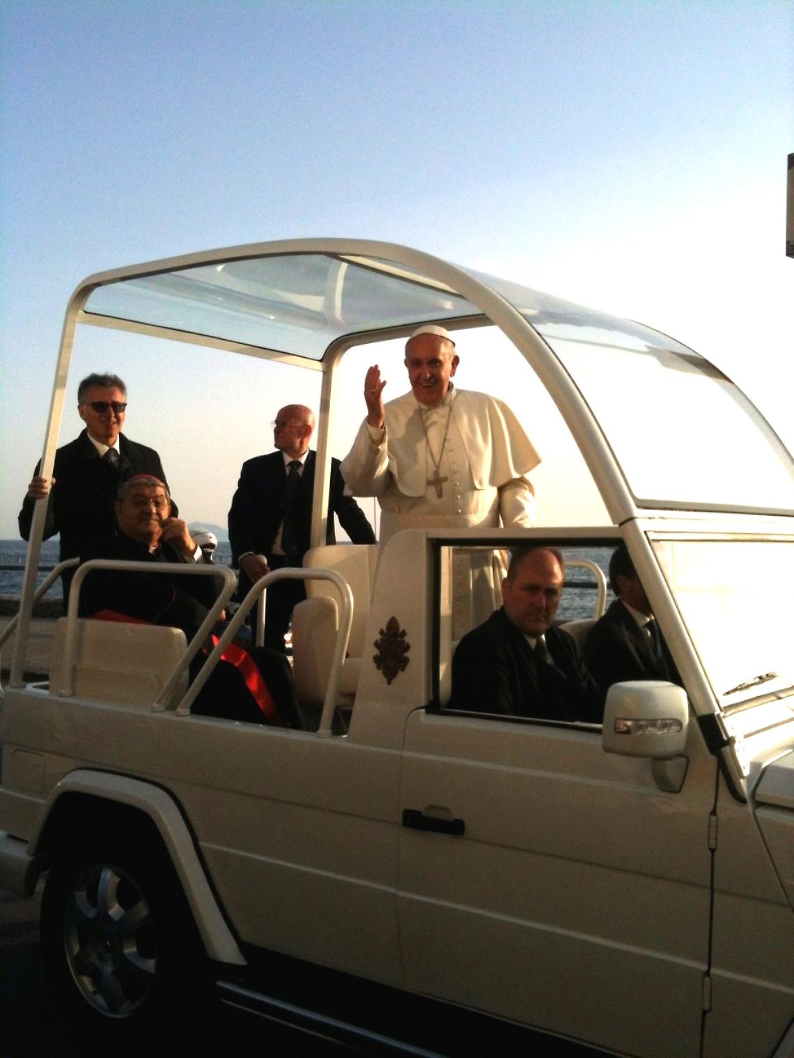 Papa Francesco torna a Napoli nel giorno di San Luigi