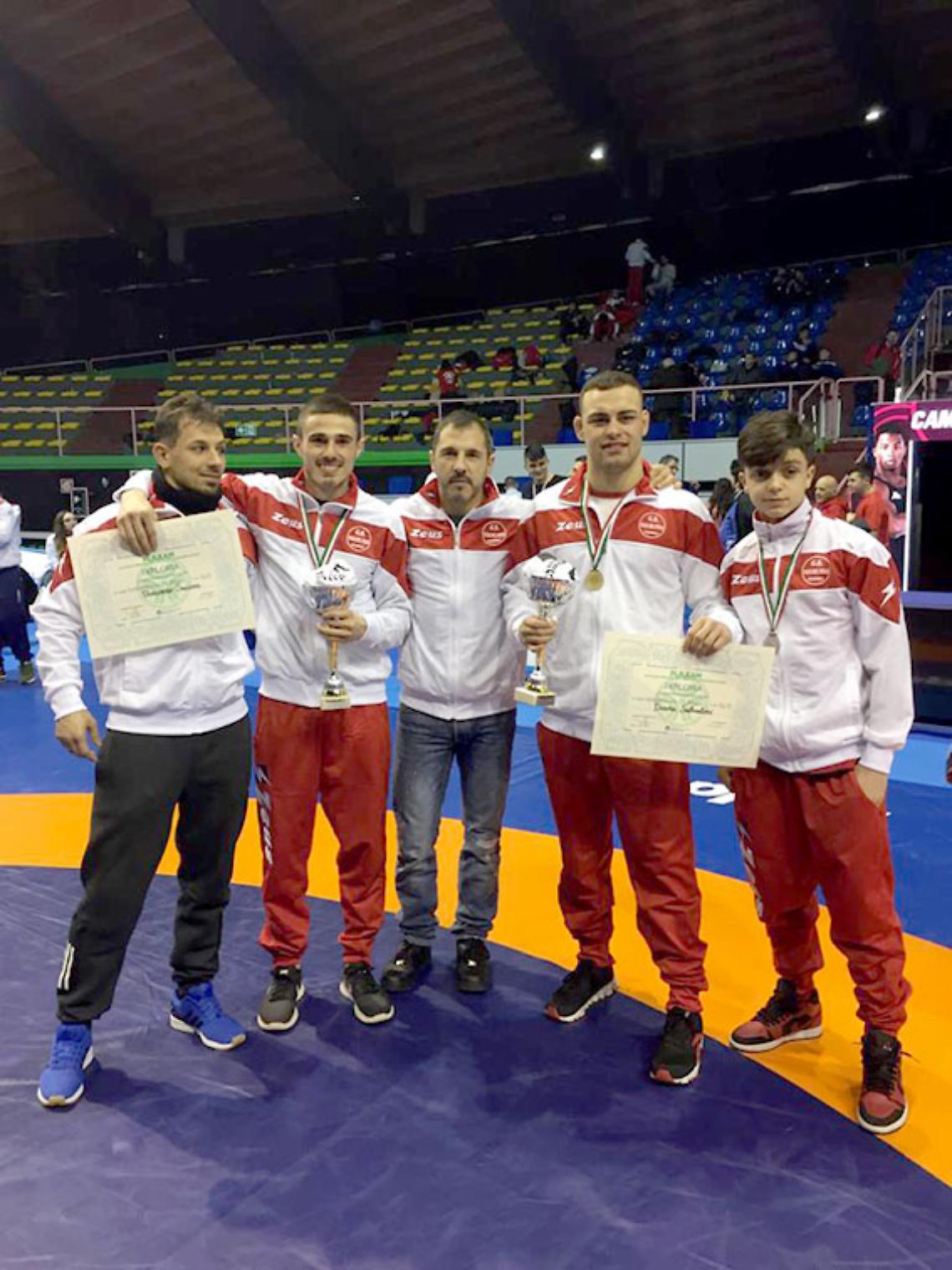 Lotta: Wrestling Liuzzi e Vigili del Fuoco sugli scudi