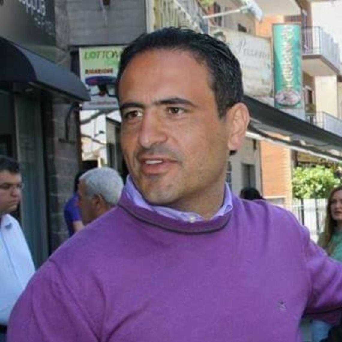 Ex sindaco Aliberti annuncia suicidio su Fb, salvato dai familiari