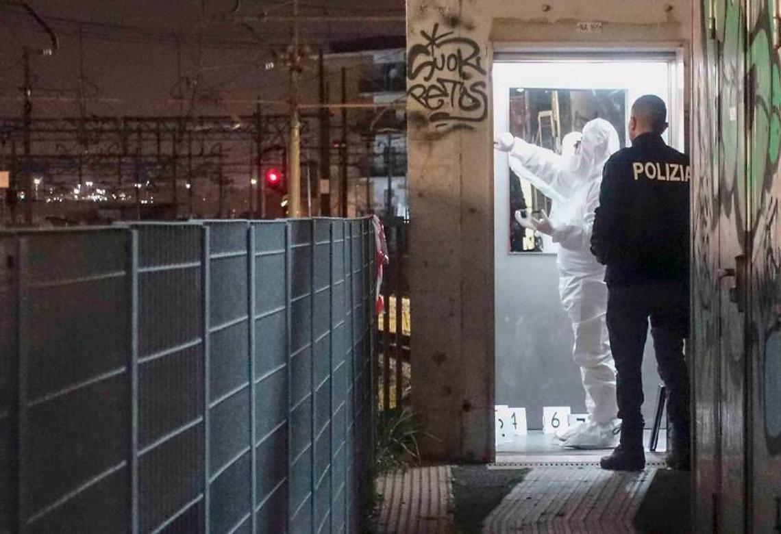 Violentata nella Circum, avevano già provato ad abusare di lei. Sindaci fanno visita alla vittima
