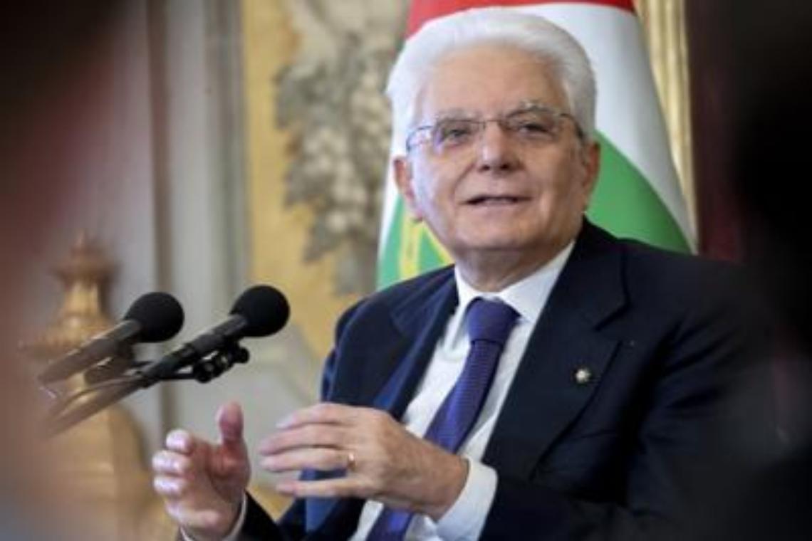 «Nessuno può avere troppo potere», altolà di Mattarella