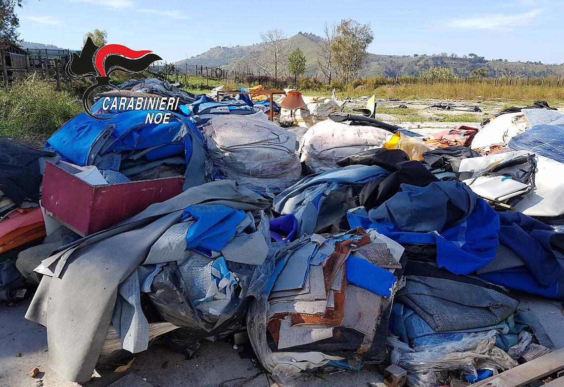 Pozzuoli, scoperta discarica di rifiuti speciali e pericolosi