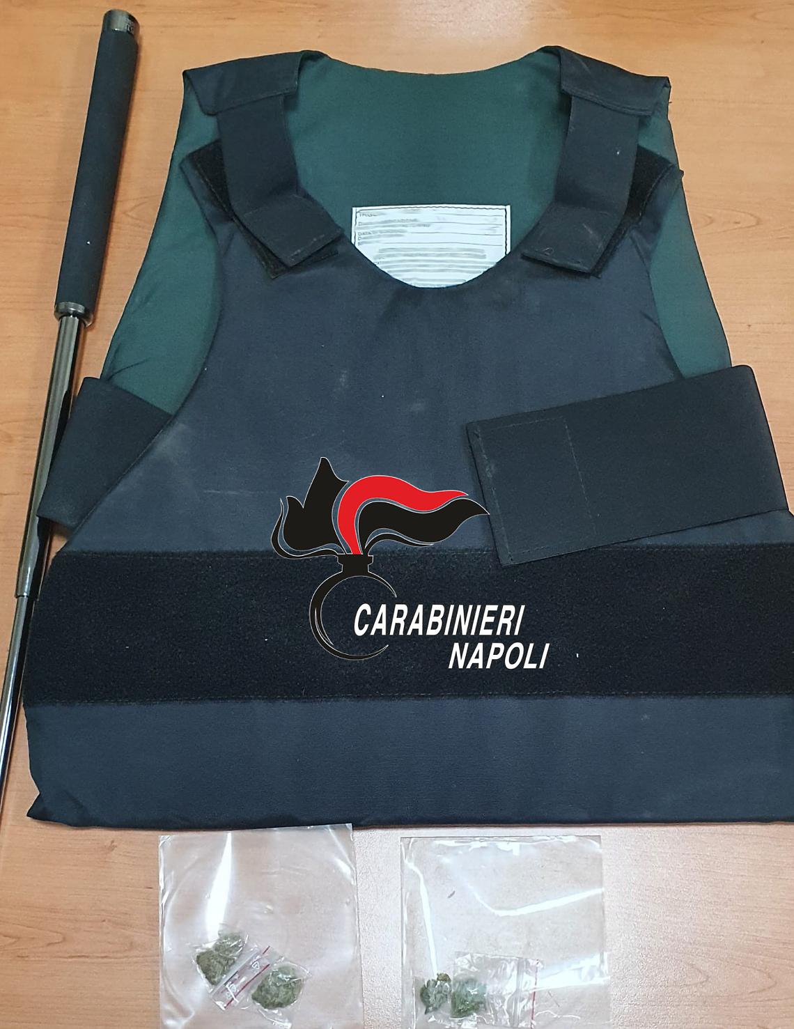In giro di notte con giubbotto antiproiettile e manganello, un arrestato e 3 denunciati 
