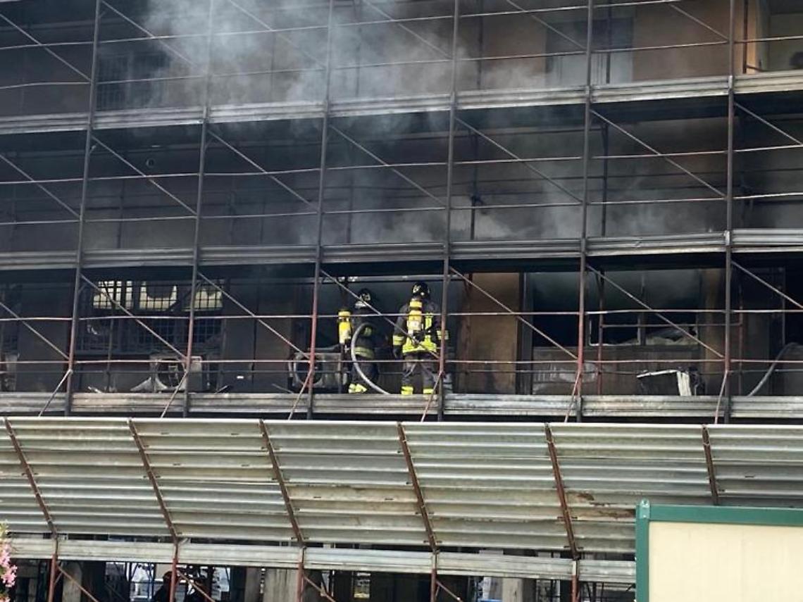 Roma, è un 80enne la vittima del rogo
