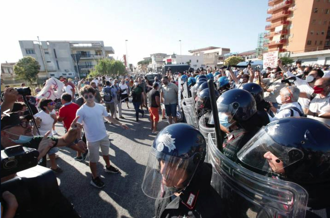 Mondragone, si dimette il capo della Protezione civile