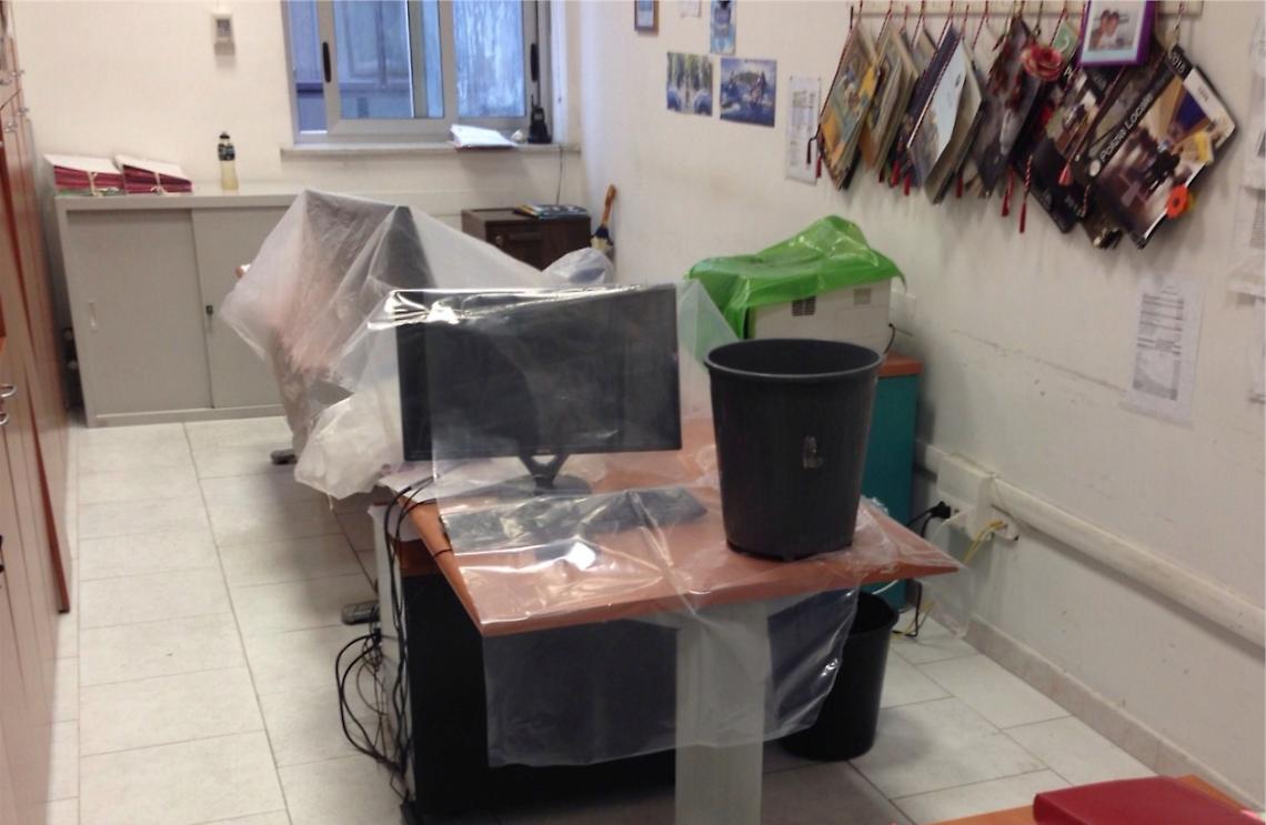 Incredibile a Portici: piove negli uffici <br>del Comune