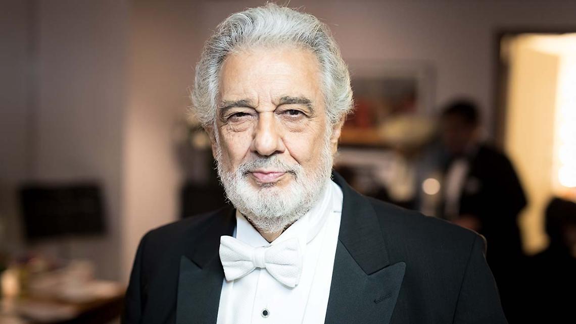 Molestie sessuali, Placido Domingo si dimette dall’Opera di Los Angeles