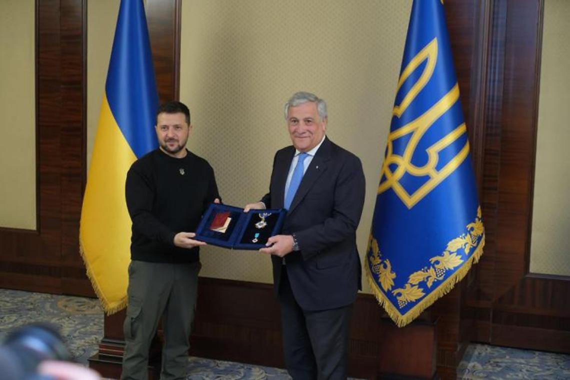 Ucraina, Tajani a Zelensky: «Italia lavora a ottavo pacchetto di aiuti militari»