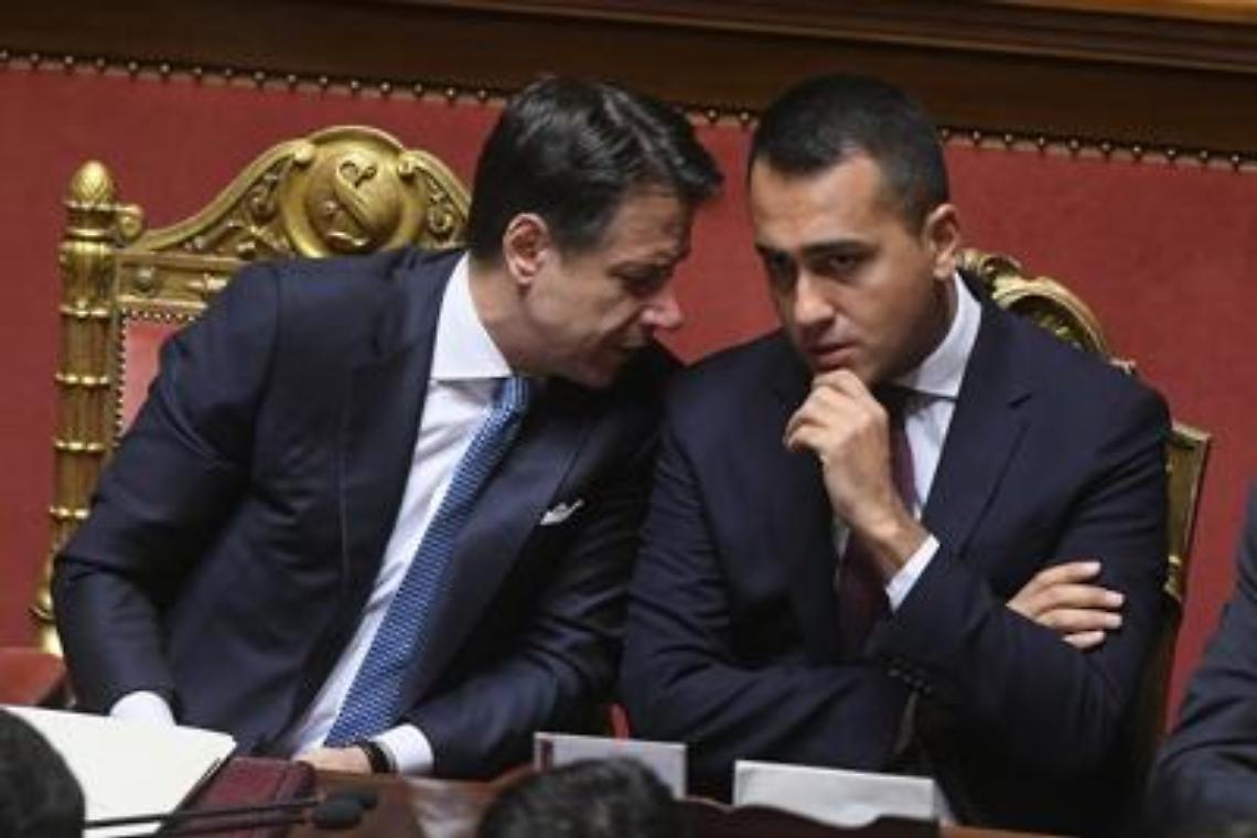 M5S: «No giochini su Conte o legislatura senza futuro»