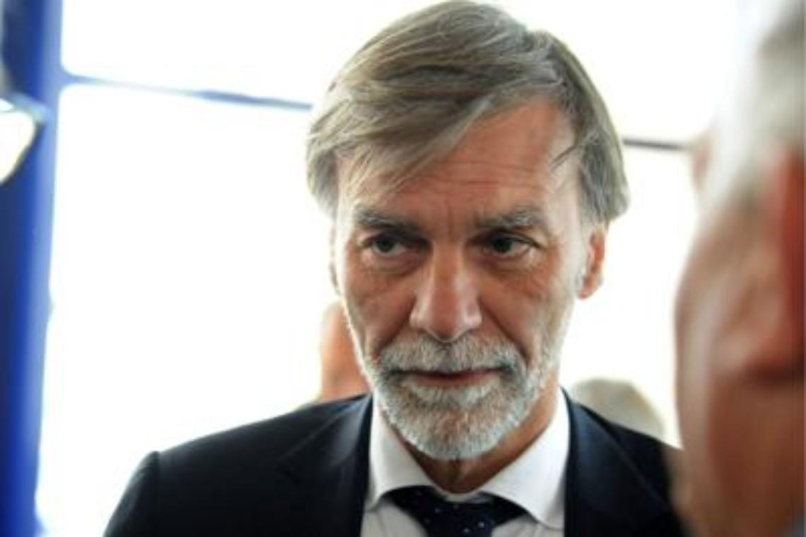 Delrio: «Se vince il No Renzi al Colle»