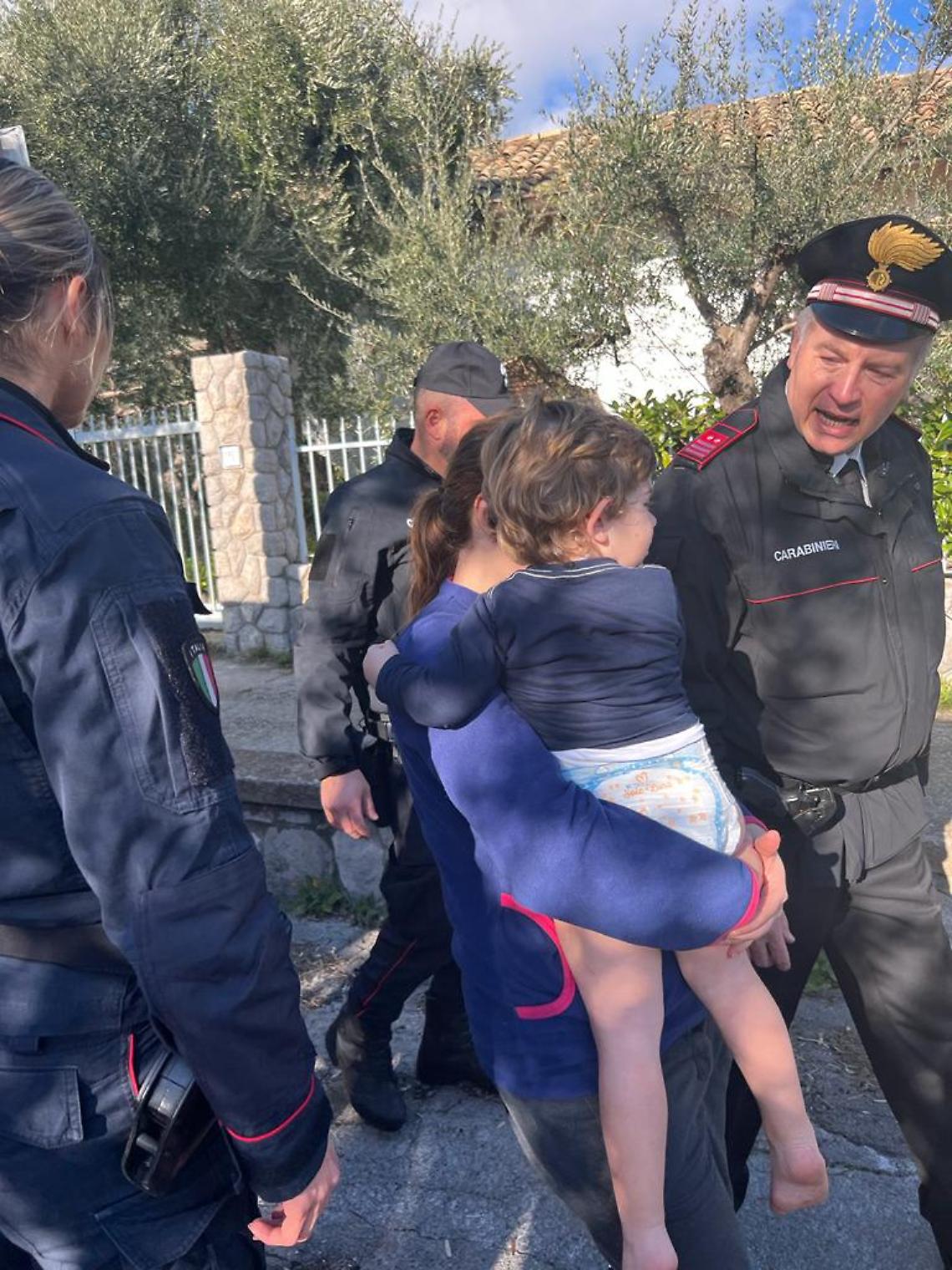 Ritrovato bimbo scomparso a Nerano: sta bene 