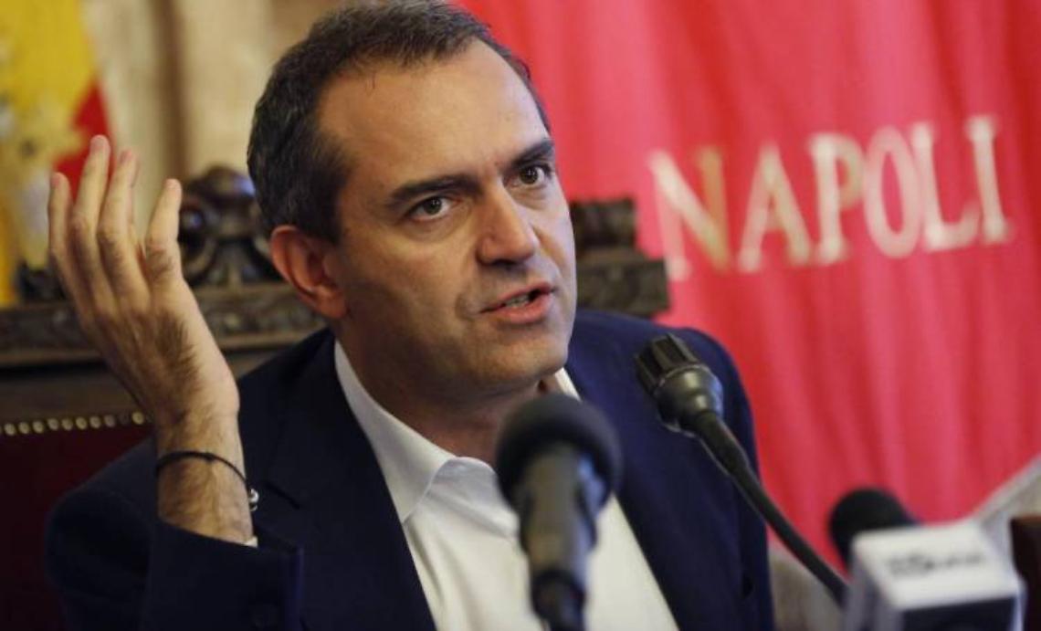 Blitz alla Sanità, i complimenti del sindaco