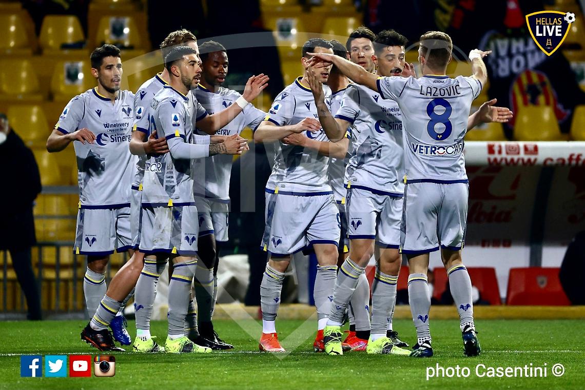 Il Benevento crolla al Vigorito, il Verona cala il tris
