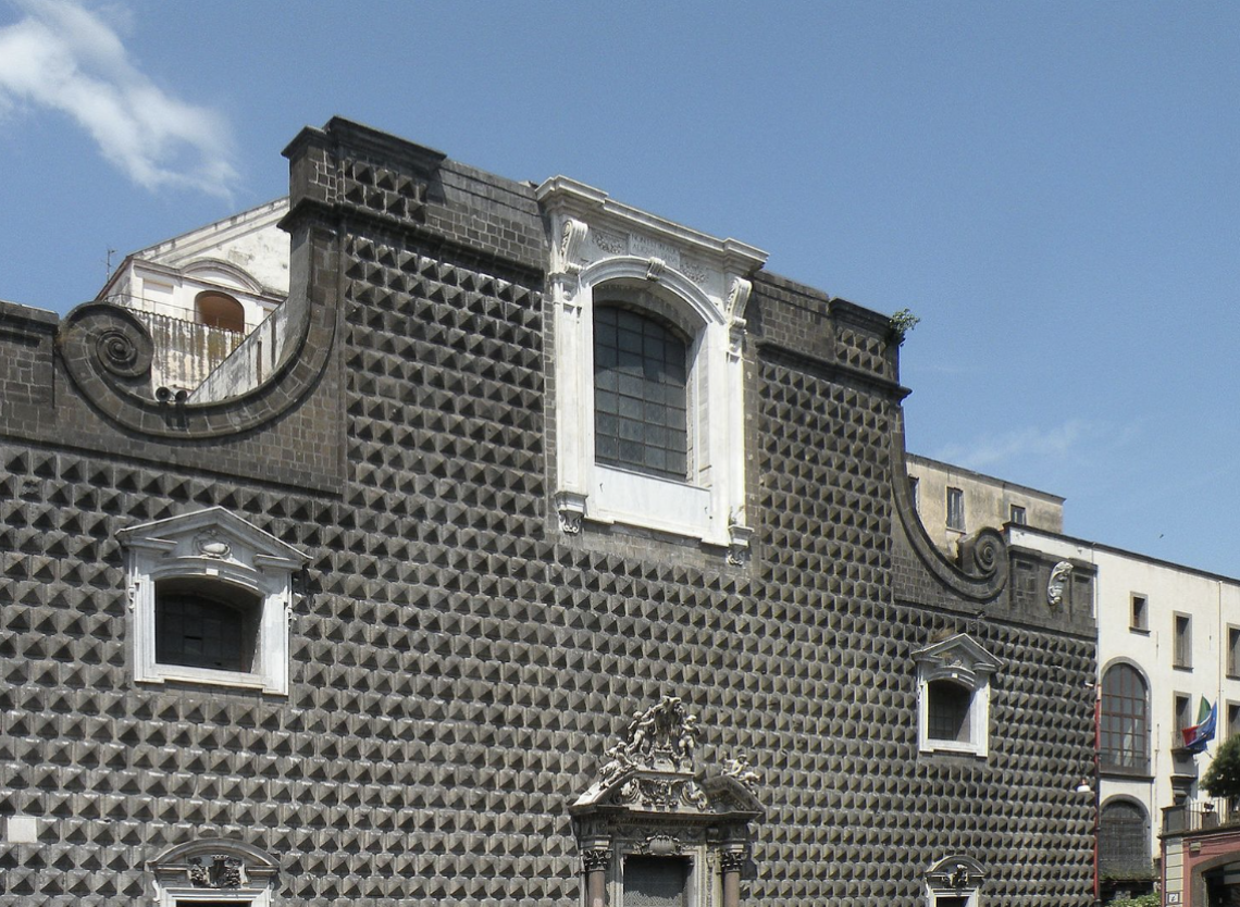 Chiesa del Gesù Nuovo, il restauro della facciata: ecco come sarà
