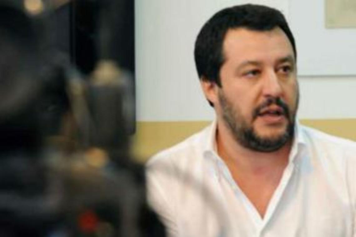 Salvini: «Ruspa pronta per gli zingari»