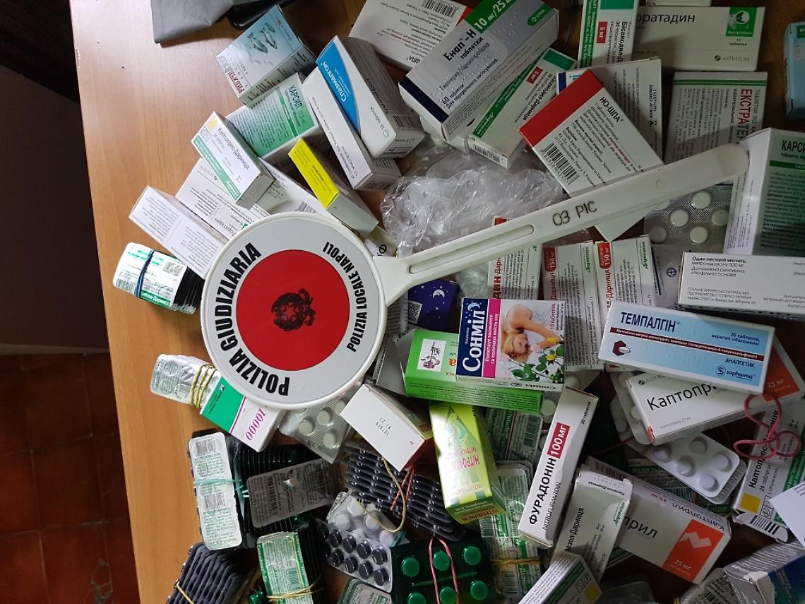 Medicinali e cibo in pessimo stato, scatta il sequestro