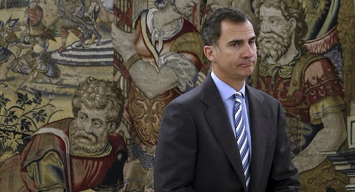 Re Felipe VI firma il decreto per sciogliere il Parlamento