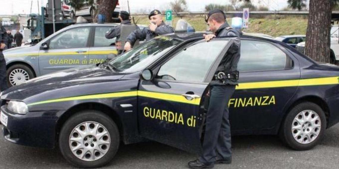 Traffico di droga internazionale con base a Napoli, sequestrati beni per un milione e mezzo di euro