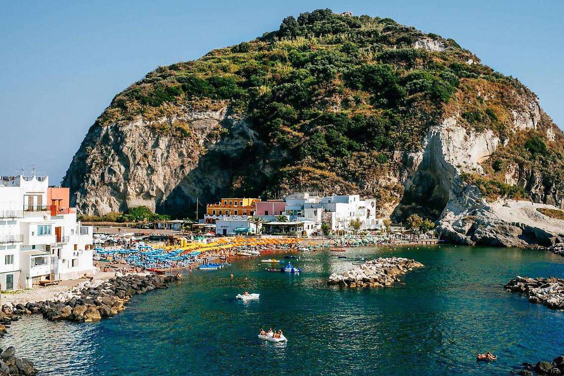 Isole Covid free, via alle vaccinazioni a Ischia