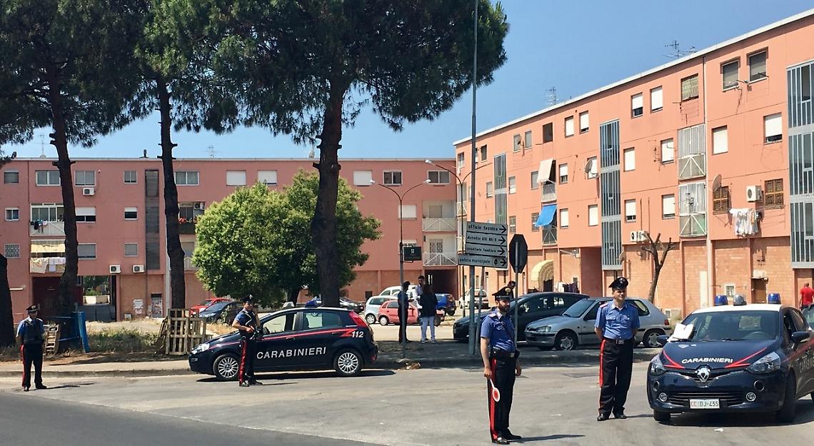 Minorenni fuggono all'alt, presi dopo inseguimento