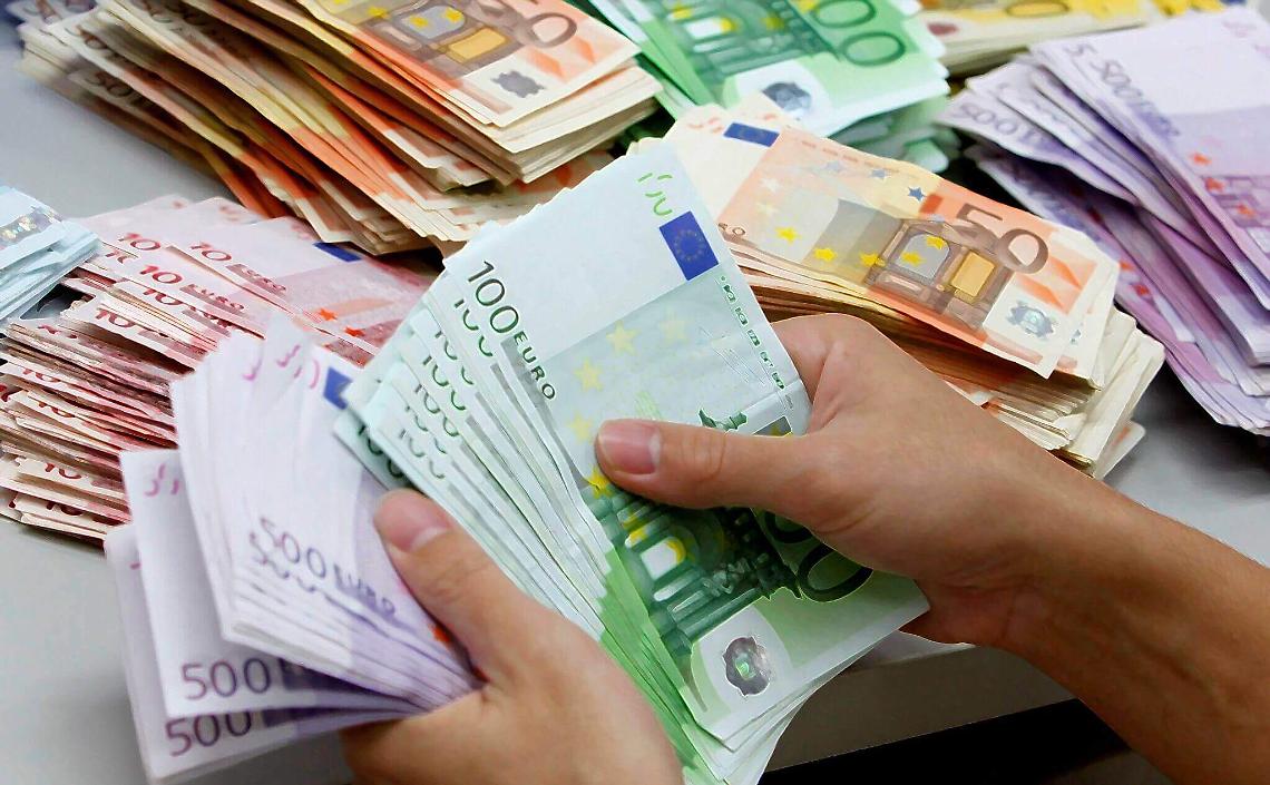 Nola, coniugi denunciati per riciclaggio