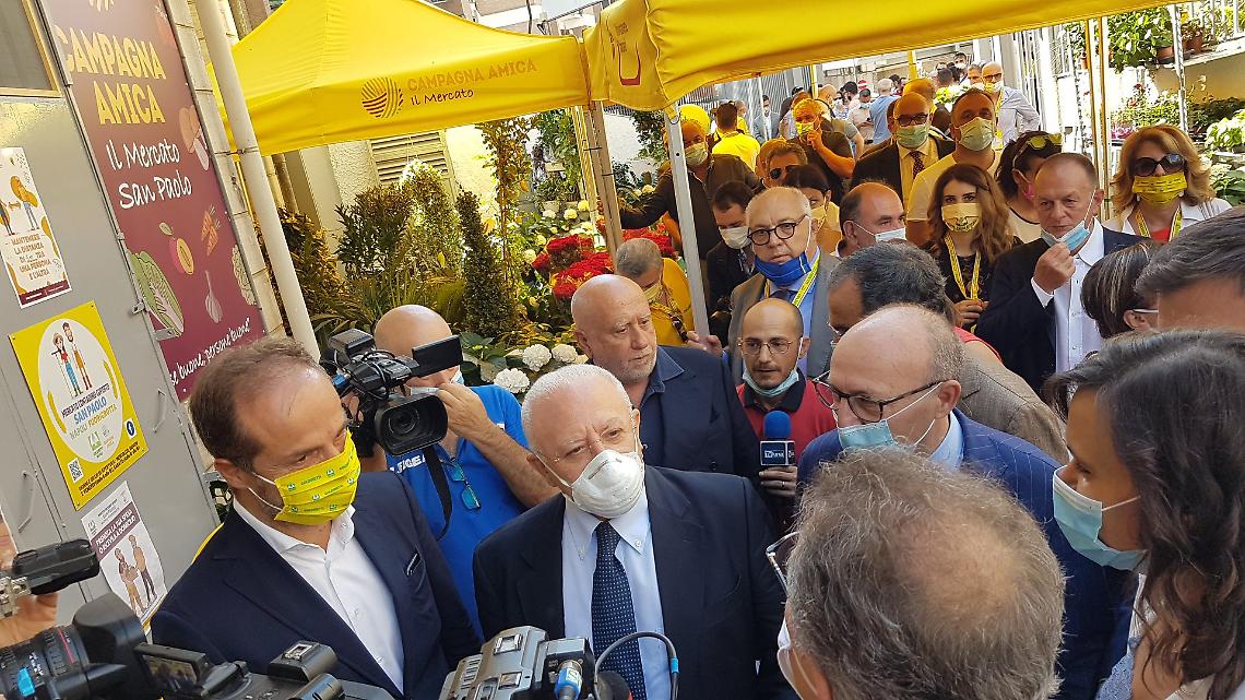 De Luca: «Rilanciare l'agricoltura puntando sulla qualità»