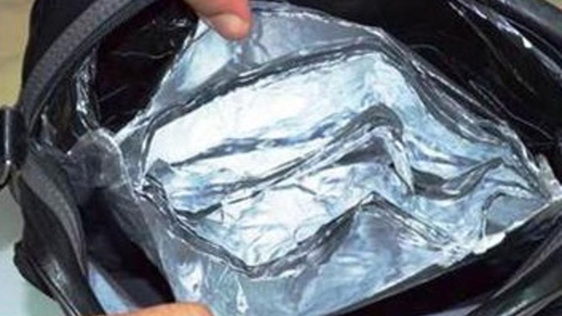 Rubano in un negozio di abbigliamento, denunciati