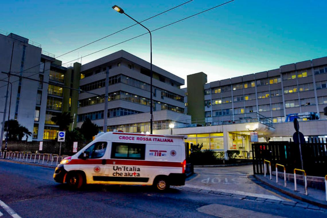 Ventenne accoltellato a Scampia
