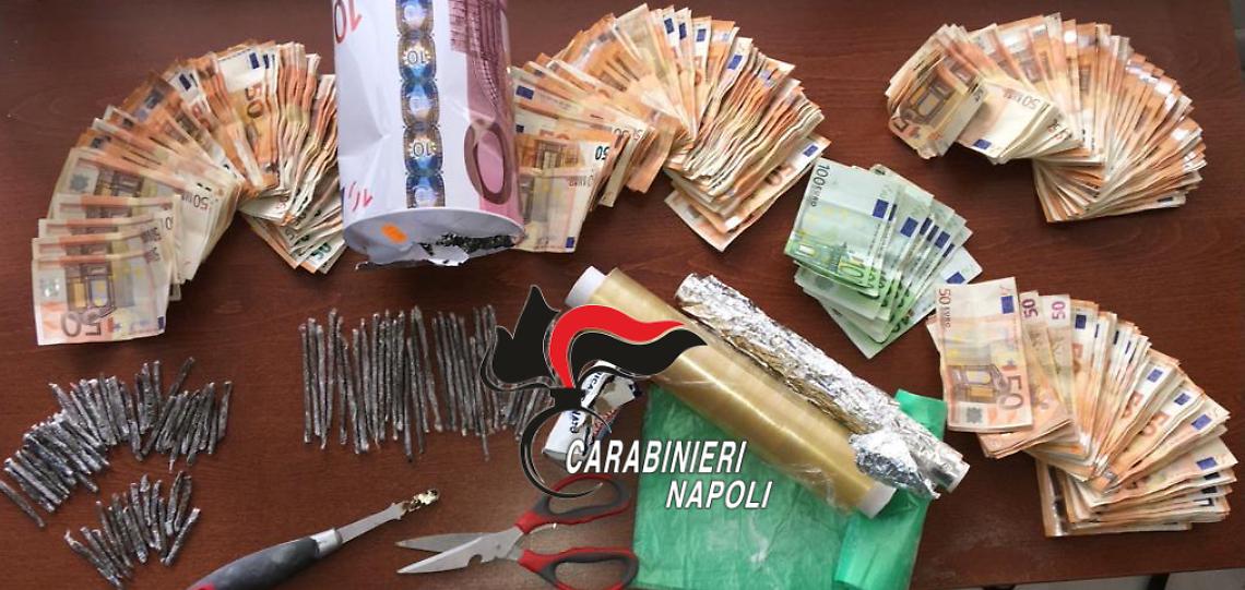 Pozzuoli, droga nascosta sotto una statua votiva