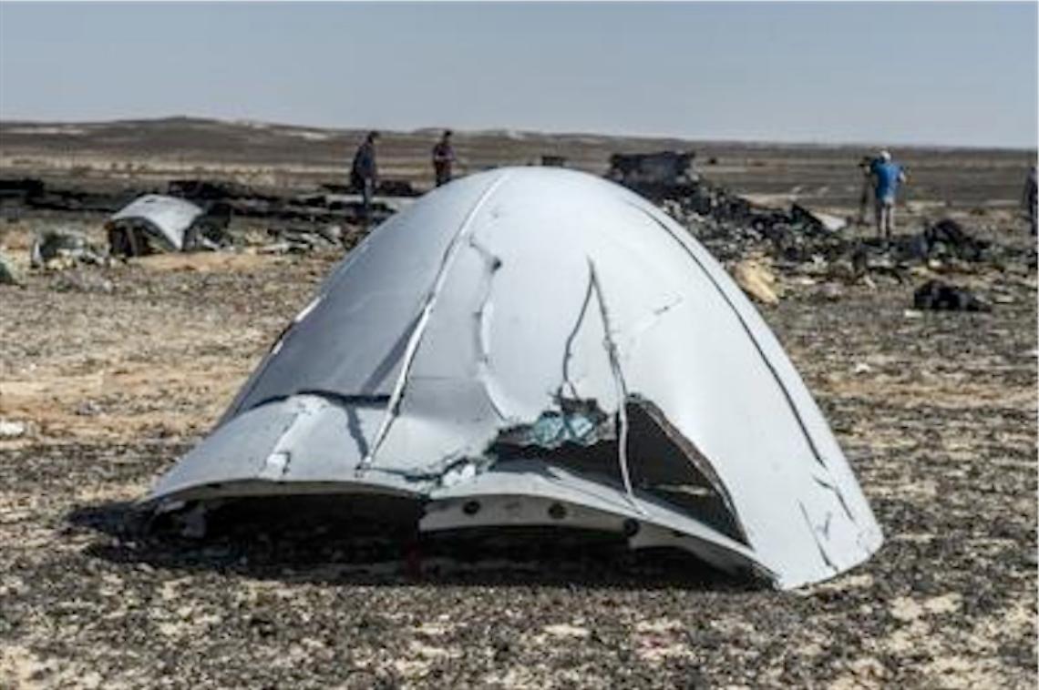 Aereo caduto nel Sinai, «trovati elementi che non facevano parte del velivolo»