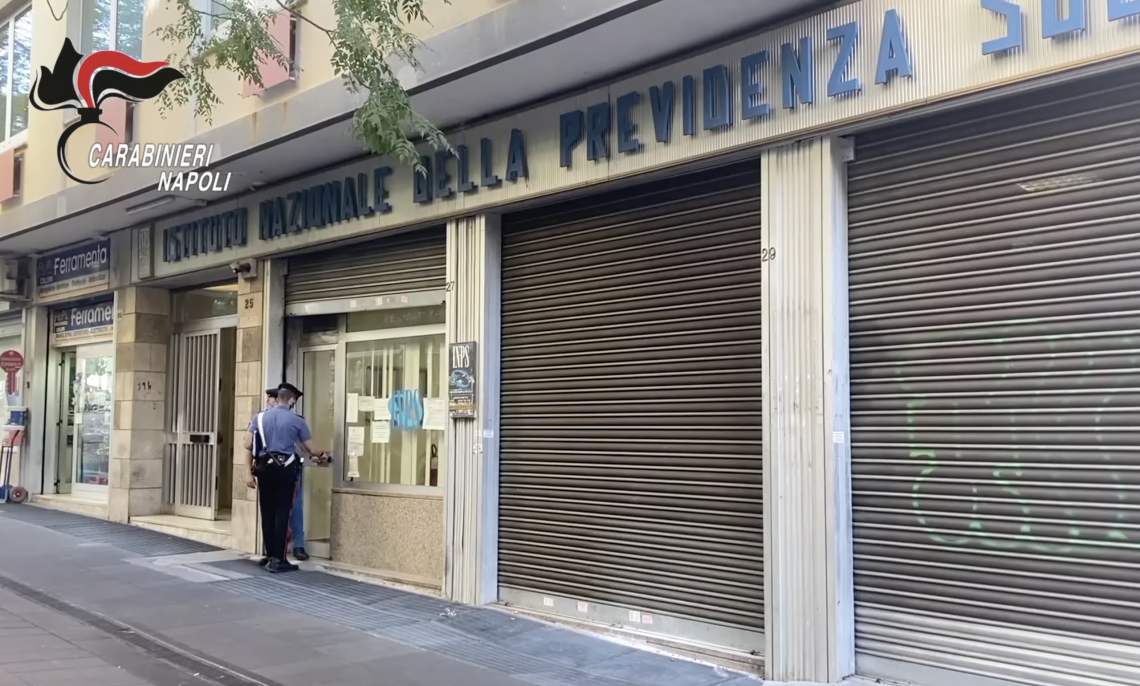 Furbetti del reddito, a Napoli scoperti 2.441 irregolari
