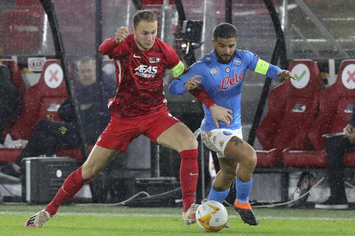 Martins Indi risponde a Mertens: il Napoli non va oltre l'1-1 contro l'Az Alkmaar 