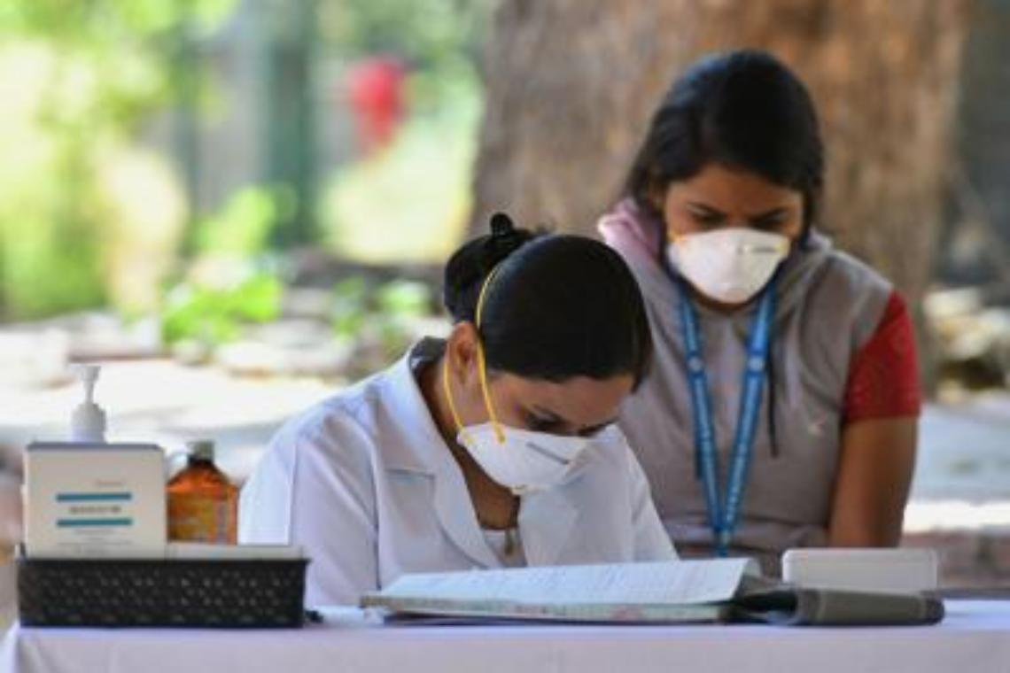 Virus, Oms: «Rischio diffusione globale resta alto»