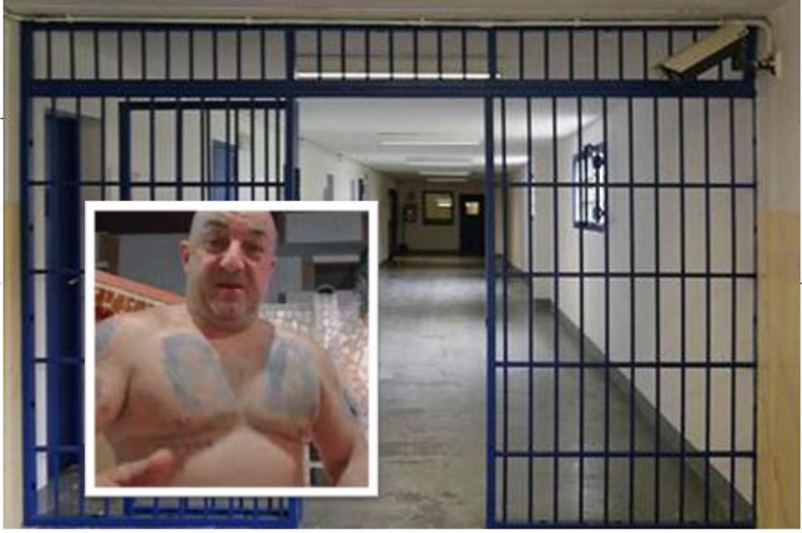 E' ai domiciliari ma posta incontri sui social, in carcere fratellastro Cassano
