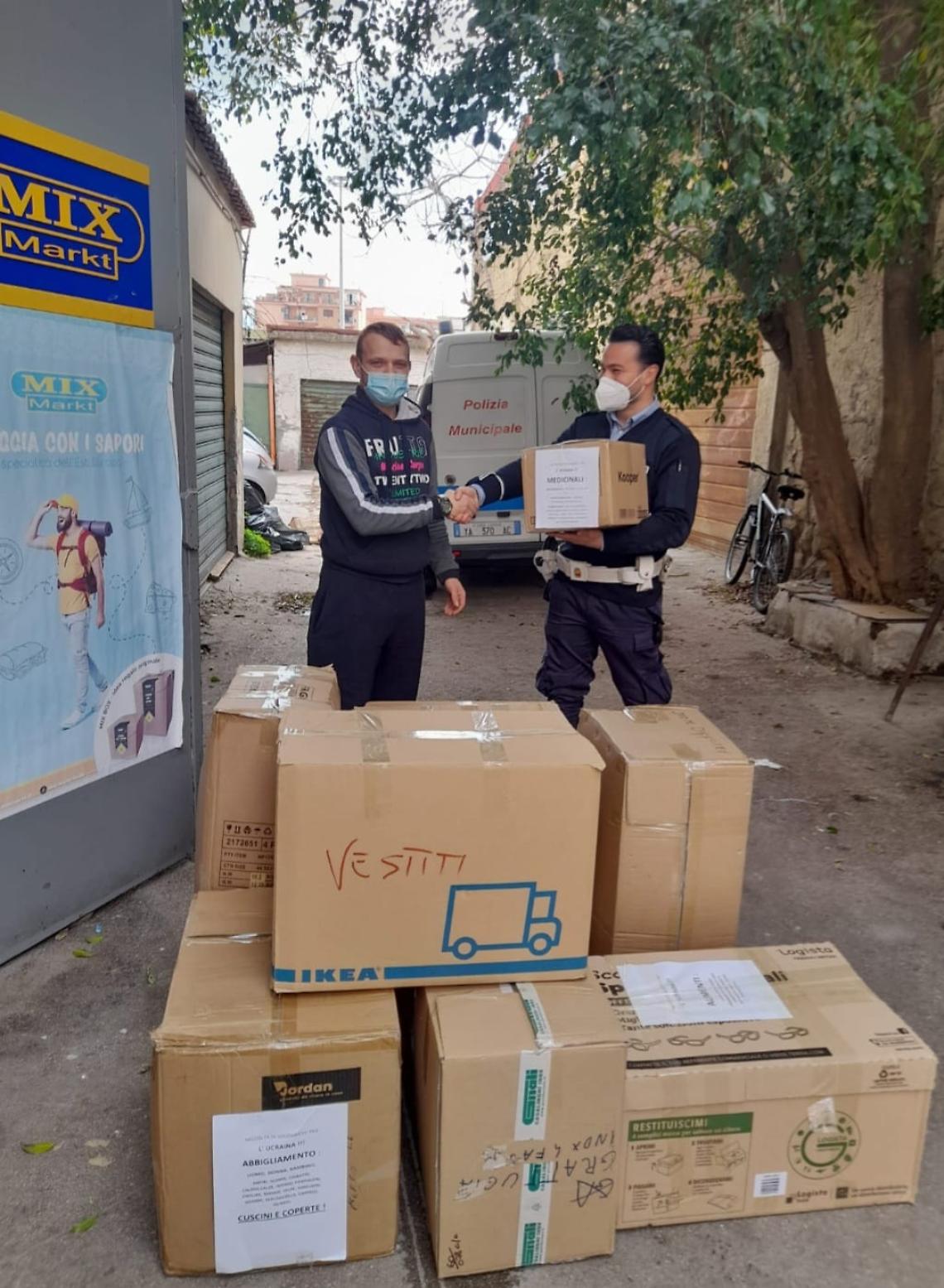 Polizia locale, raccolta di solidarietà per la comunità ucraina
