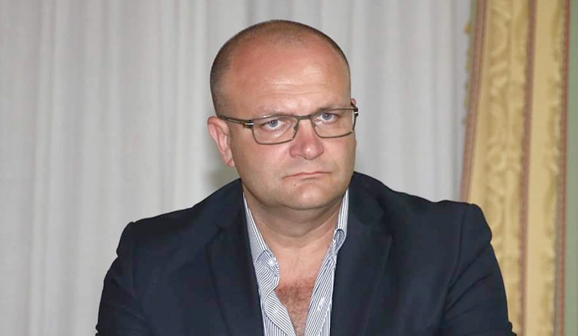 Sanchez: «Grazie al calcio vivono tante famiglie, riaccendiamo il motore»