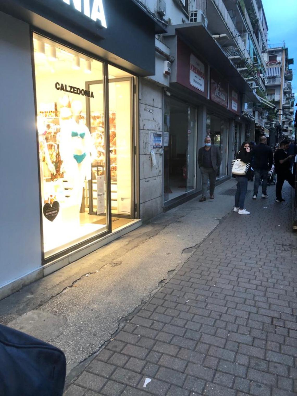 Guasto a linea elettrica, via Epomeo al buio